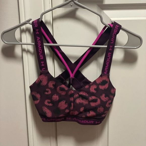 Under Armour Sports Bra - Picture 1 of 3